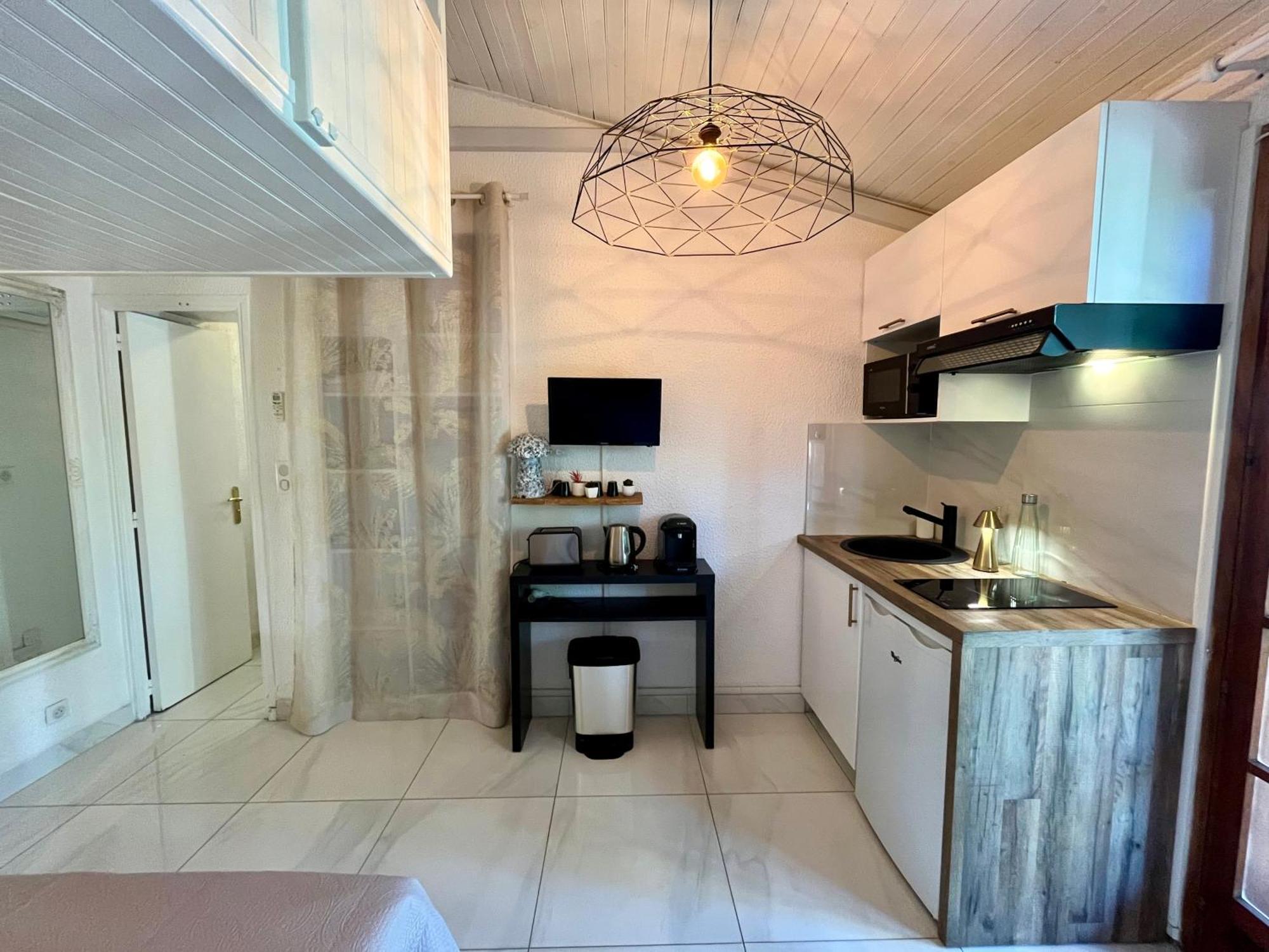 Joli Studio Maisonnette A 100M De La Plage Портіччо Екстер'єр фото